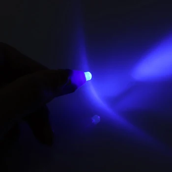 Иновативен и практичен led открито, удобен за носене на ключодържател с лилаво светлина, мини-ултравиолетова пластмасов фенер, подарък малка висулка