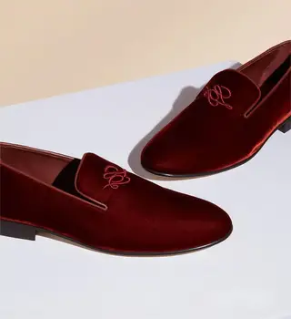 Черно-червено кадифе обувки, висококачествени лоферы без закопчалка, нови луксозни дизайнерски модни мъжки ежедневни лоферы с остри пръсти, официалната обувки